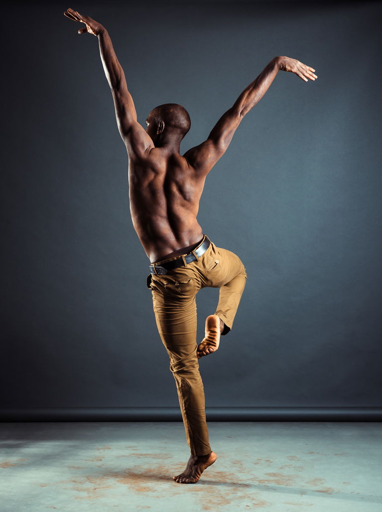 Dancer Pulga Muchochoma. Photo credit: Kevin Jones.
