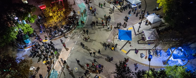Lucky Girl Pop Up à Nuit Blanche Winnipeg, 2018. Photo : Liz Tran