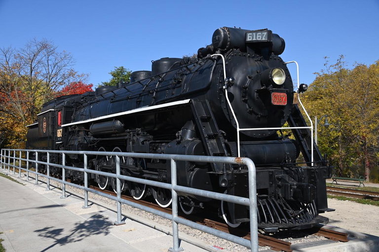 Locomotive 6167