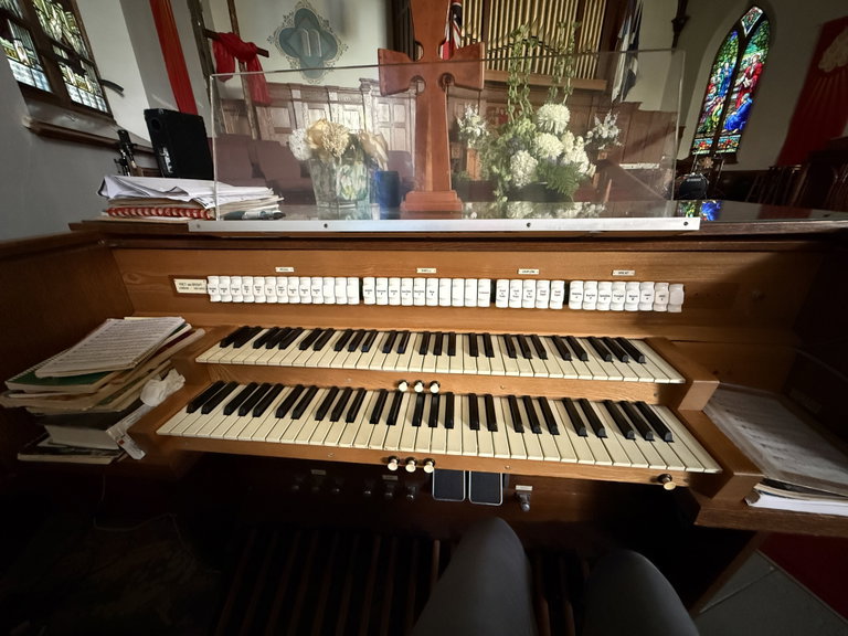 The War Memorial Pipe Organ at St. Andrew's was built by Kney and Bright from London, Ontario and installed in 1957. It boasts 852 pipes and was dedicated to the members of the church who died in the two world wars.