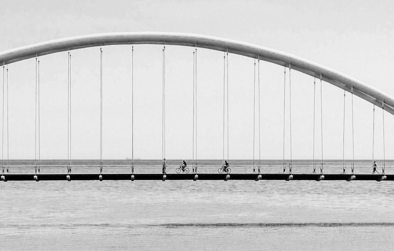 Black and white photo of the Humber Bay Arch Bridge over the Humber Bay