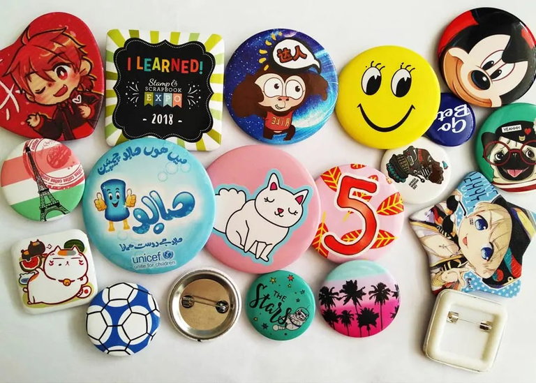 Pinback Buttons | Custom Printed with Logo | Oh My Print Solutions