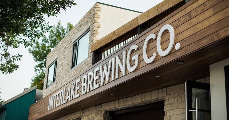www.interlakebrewing.com