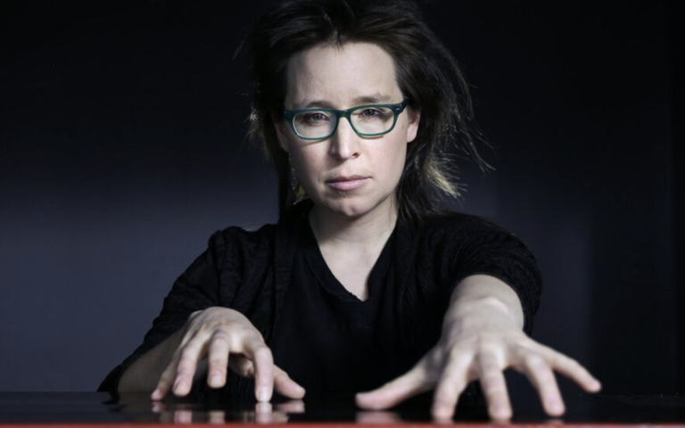 Acclaimed Songwriter & Composer Carmen Braden