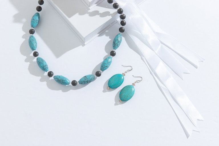 Turquoise Necklace and Earings