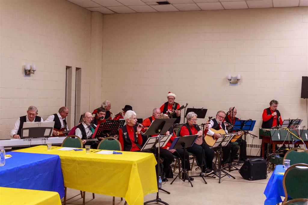 Hillsview Active Living Centre Band Live in the Plaza! Culture Days 2023